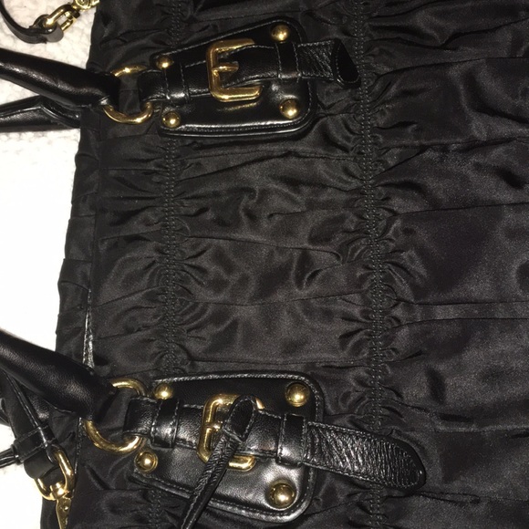 PRADA - Picture 14 of 16